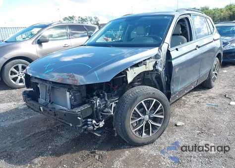 2021 Volkswagen Tiguan 2.0T Se/2.0T Se R-Line Black/2.0T Sel из США, поврежденный, VIN 3VV3B7AX2MM145993